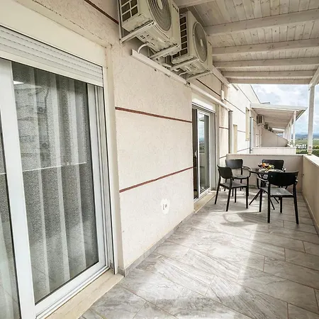 Cafex 815 Appartement Golem (Tirana)