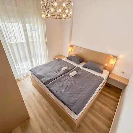 Appartement Cafex 815 *